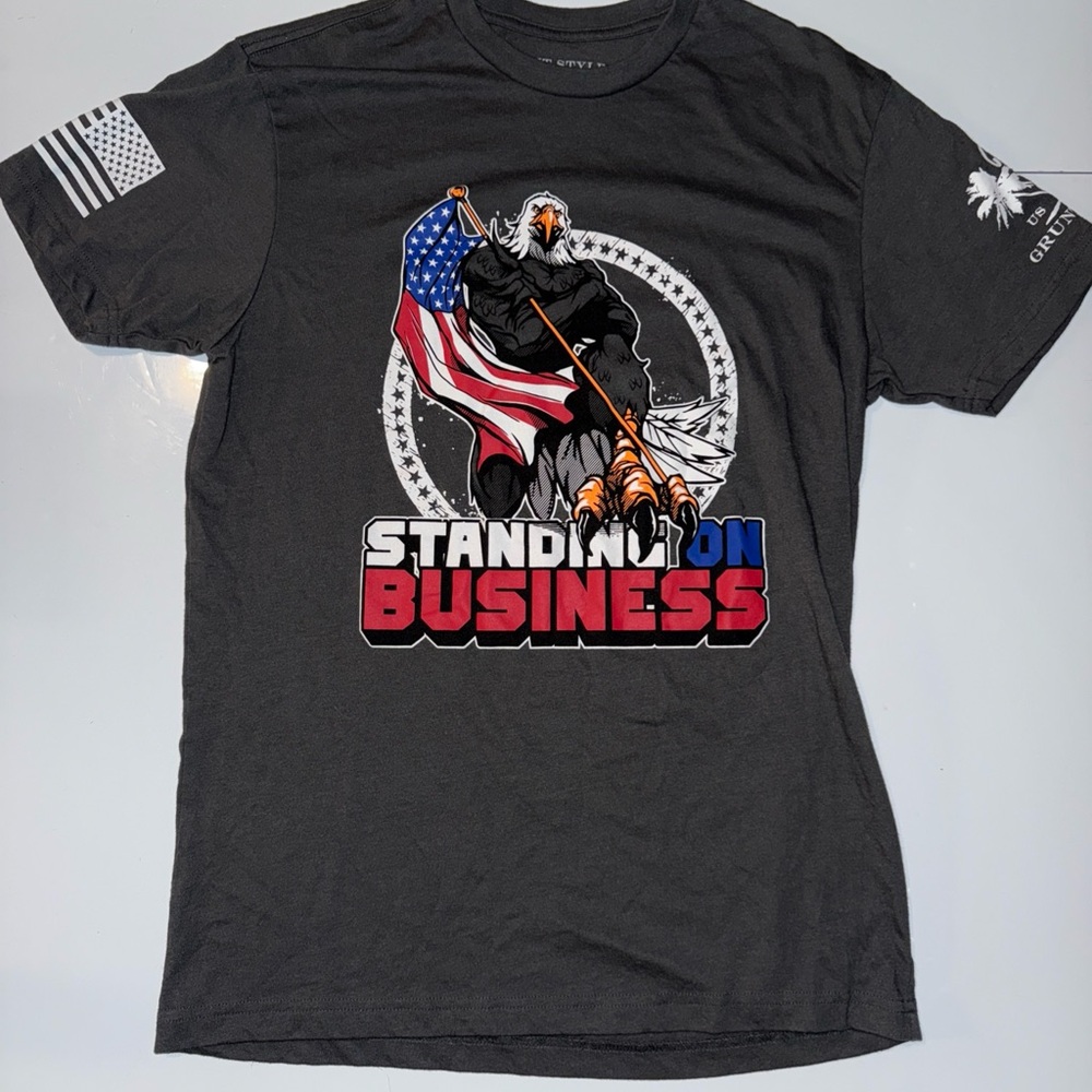 Grunt Style Club Exclusive 2025 Medium T-shirt Grey Standing On Business